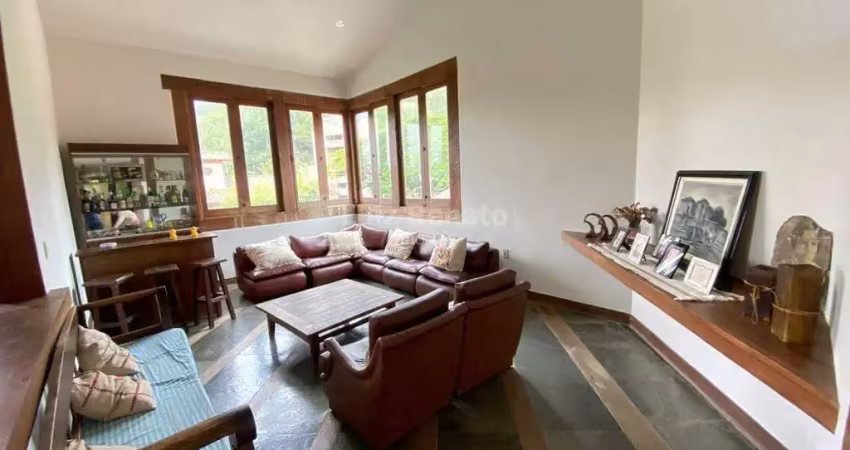 Casa com 4 quartos para alugar na Rua Sobral, Santa Lúcia, Belo Horizonte