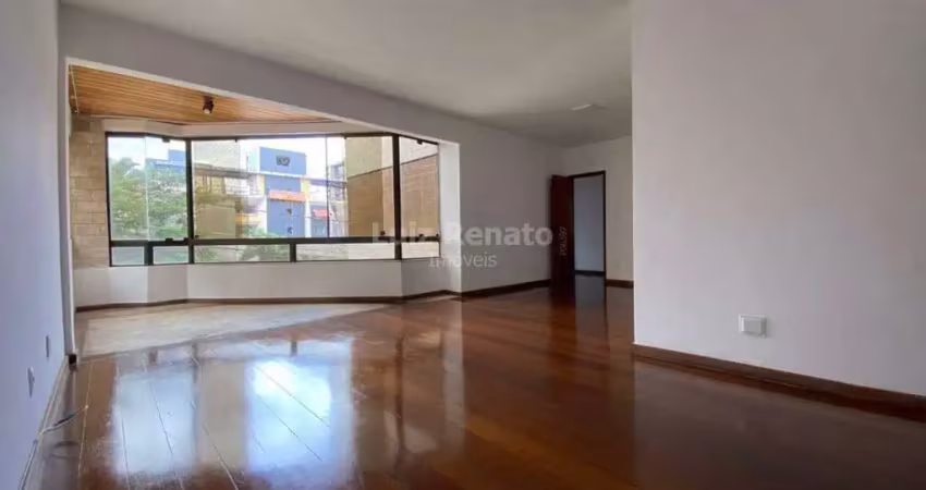 Apartamento com 4 quartos para alugar na Rua São Domingos do Prata, Santo Antônio, Belo Horizonte