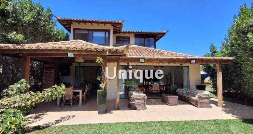 Casa com 6 dormitórios à venda, 216 m² por R$ 3.000.000,00 - Village de Búzios - Armação dos Búzios/RJ