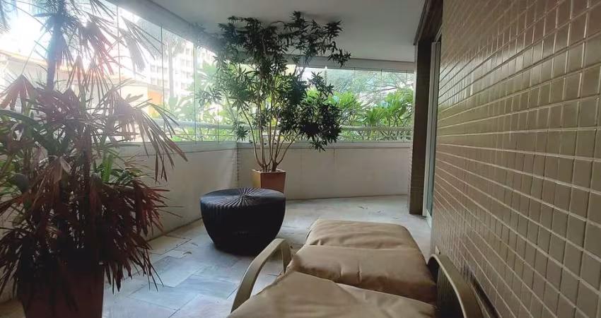 Apartamento com 262m² 4 suítes 4 vagas no Paraíso