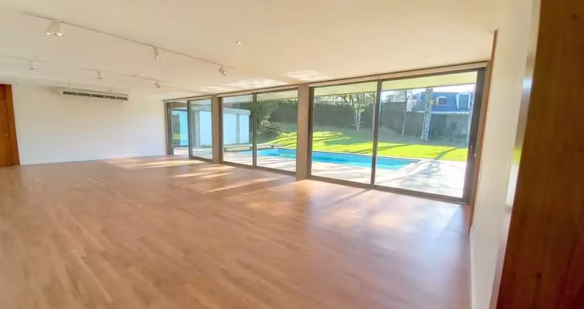 Casa alto padrão para locação com 5 suítes 6 vagas no jardim everest / cidade jardim  próximo ao jo