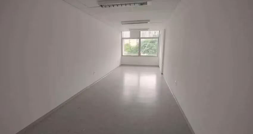 Sala para locação com 32,32m² com 1 sala 1 banheiro 1 vaga no itaim bibi, próximo à avenida nove de