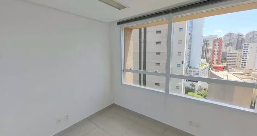 Conjunto com 3 salas para locação, ar-condicionado, banheiro, copa e vaga, na rua itapeva, em frent