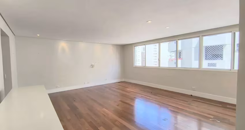 Apartamento amplo à venda 172m² andar alto com 4 dormitórios 1 suíte 2 vagas no itaim bibi, são pau