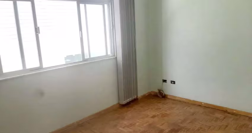 Apartamento de frente à venda com 52m² de 2 dormitórios a duas quadras da praia do itararé, são vic
