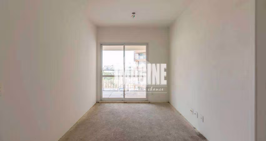 Apto no Tatuapé com 1 Dorm, 1 Vaga, 49m²