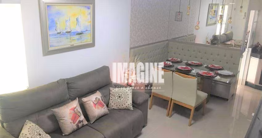 Sobrado em Condomínio Fechado no Tatuapé com 2 Suítes, 2 Vagas, 73m²