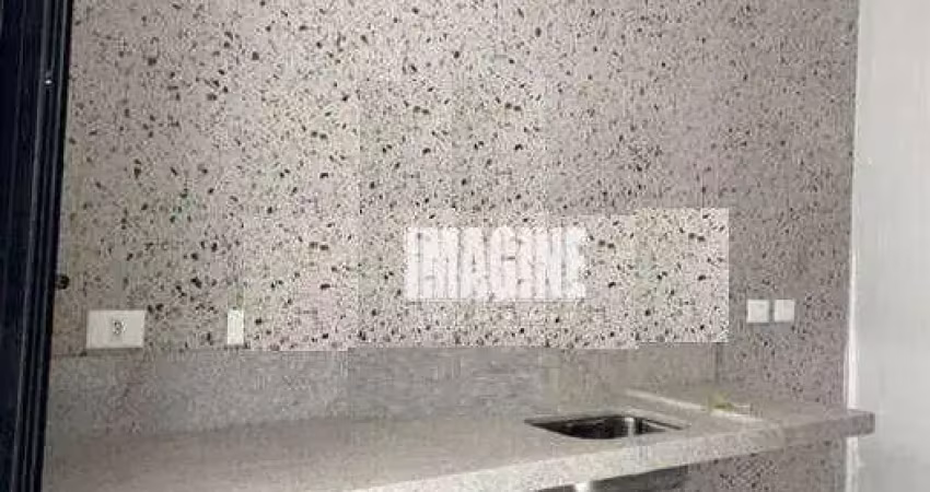 Sobrado no Carrão com 4 Suítes, 2 Vagas, 150m²