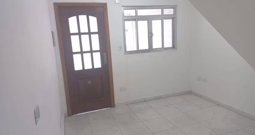 Sobrado no Carrão com 2 Dormitórios sendo 1 Suíte, 1 Vaga, 80m²