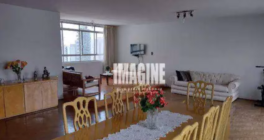 Apartamento na mooca com 3 dormitórios sendo 1 suíte, 2 vagas, 202m²