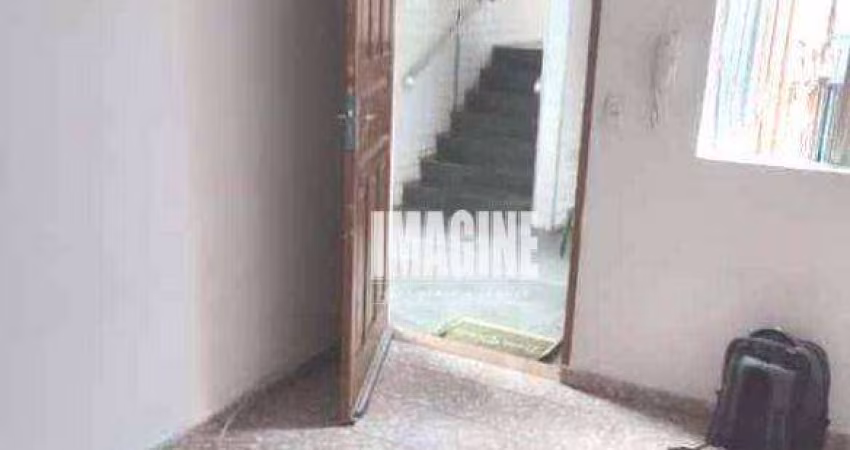Apartamento em Artur Alvim com 2 Dormitórios, 1 Vaga, 40m²