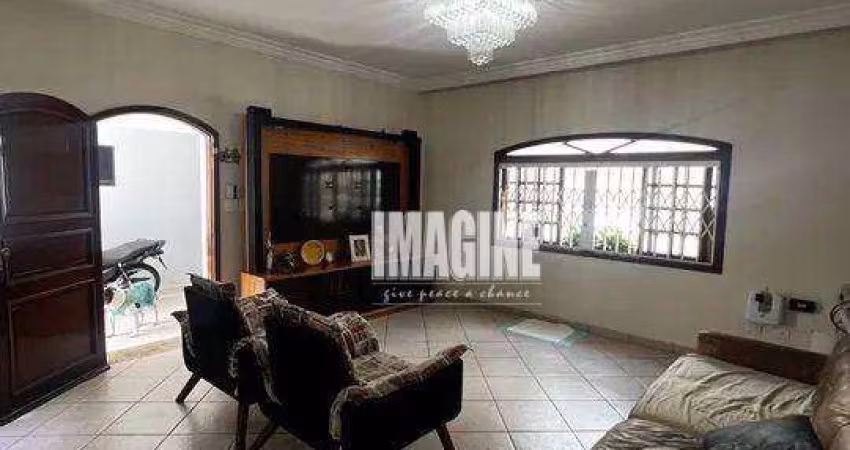 Sobrado na Mooca com 4 Dormitórios sendo 1 Suíte, Espaço Gourmet, 4 Vagas, 235 m²
