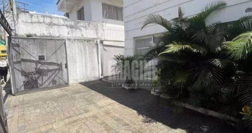 Prédio no Tatuapé, 5 Banheiros, 4 Vagas, 250 m²
