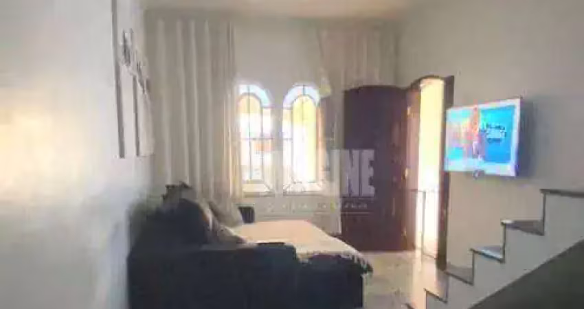 Sobrado na cidade líder com 3 dormitórios sendo 1 suíte, 2 vagas, 115m²