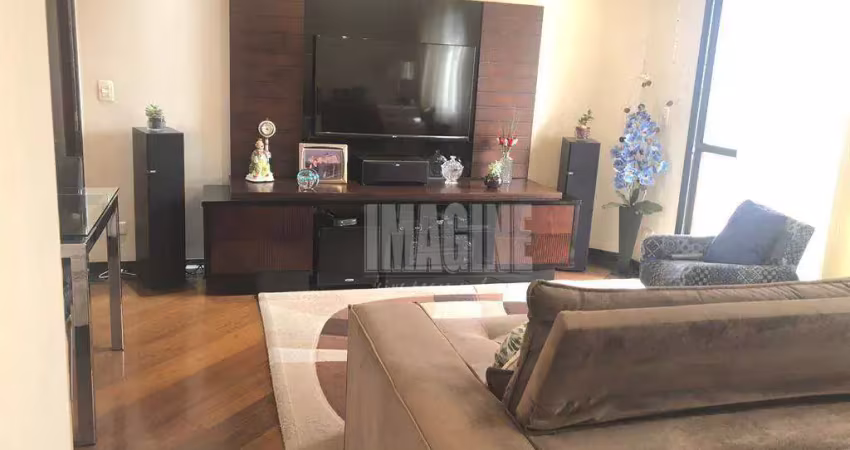 Apartamento no tatuapé com 3 dormitórios sendo 1 suíte, 2 vagas, 135m²