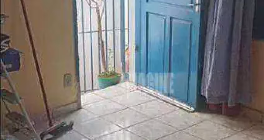 Sobrado na vila formosa com 2 dormitórios, 2 vagas, 160m²