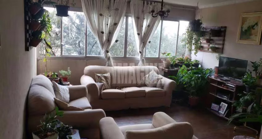 Apartamento na mooca, 3 dormitórios sendo 1 suíte, 2 vagas, 106m²