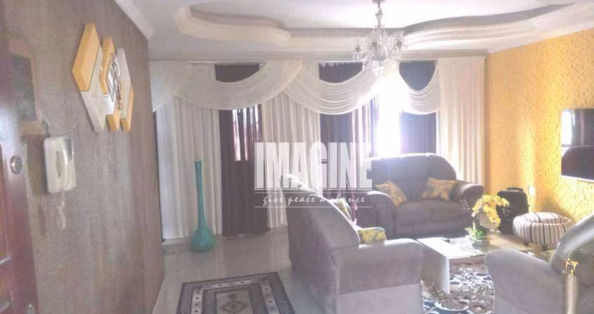 Sobrado na Vila Formosa com 4 Dormitórios sendo 1 Suíte, 4 Vagas, 320m²