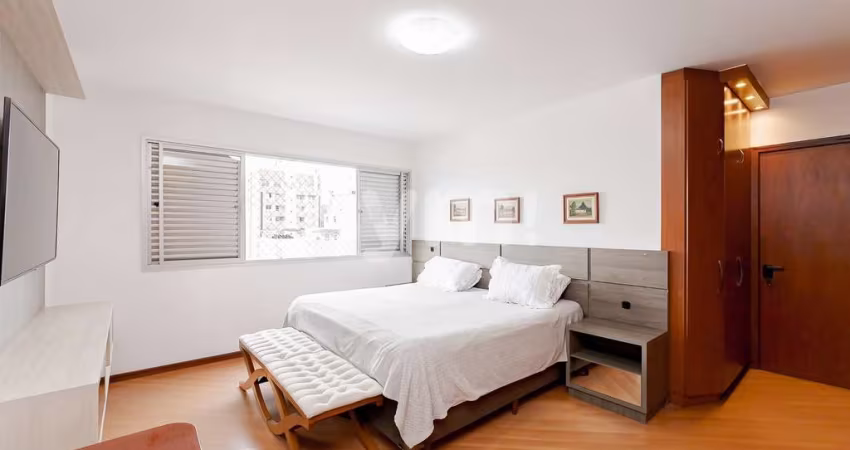 Apartamento com 3 quartos para alugar na Rua Francisco Torres, 528, Centro, Curitiba