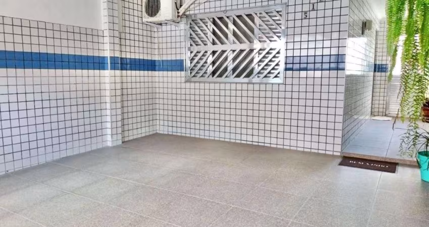 Casa com 2 dormitórios à venda, 114 m² por R$ 550.000,00 - Tupi - Praia Grande/SP