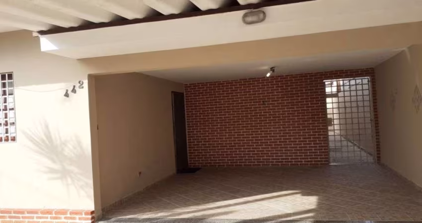 Casa com 3 dormitórios à venda, 135 m² por R$ 575.000,00 - Maracanã - Praia Grande/SP