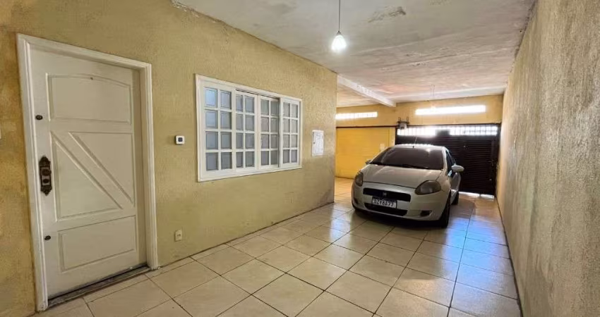 Casa com 5 dormitórios à venda, 258 m² por R$ 958.000,00 - Vila Guilhermina - Praia Grande/SP