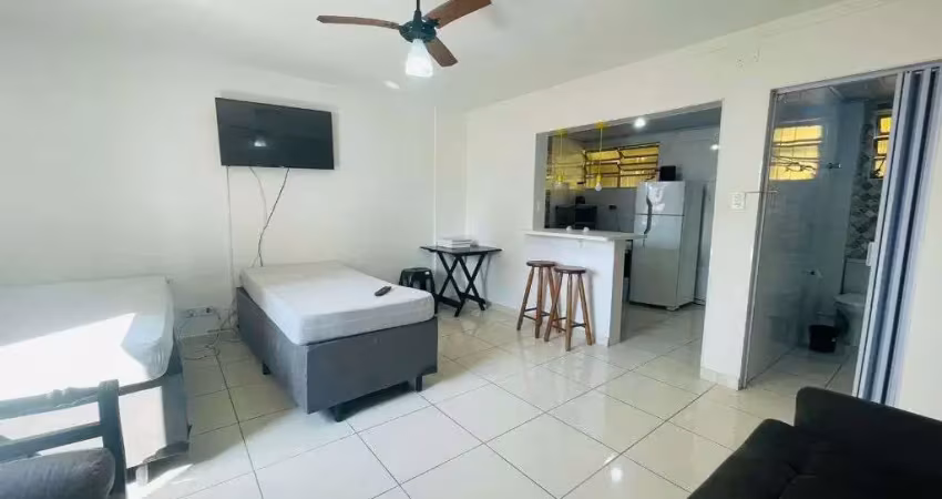 Kitnet à venda na guilhermina em praia grande - sp.