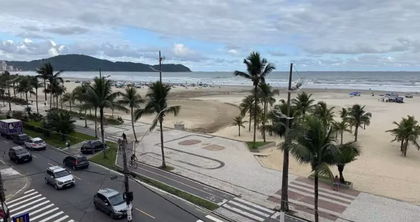Apartamento na guilhermina de 2 dormitórios, frente mar