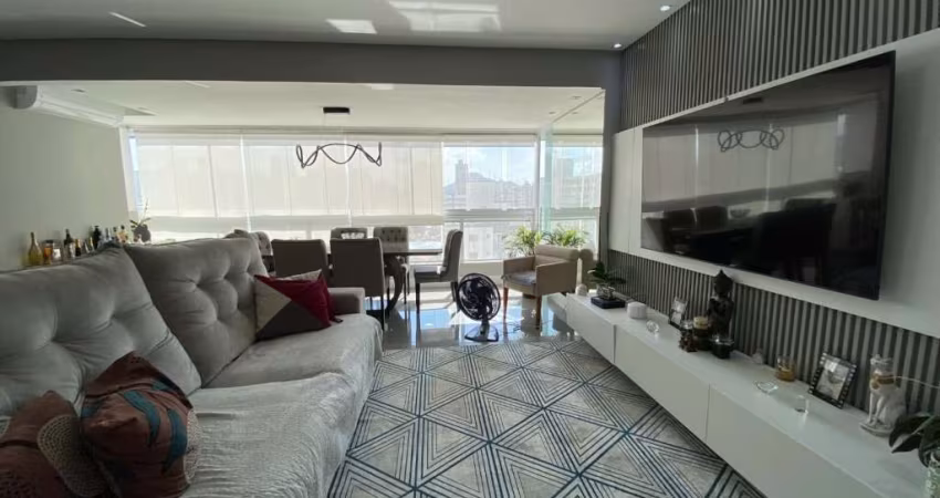 Apartamento com 2 suítes na Guilhermina à venda