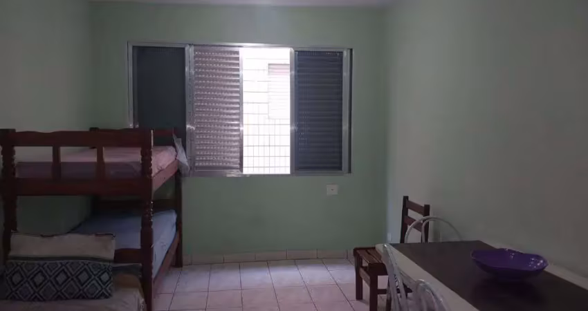 Kitnet / Stúdio à venda na Avenida Presidente Castelo Branco, 9080, Vila Mirim, Praia Grande