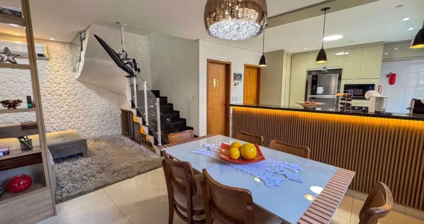 Sobrado à venda, 101 m² por R$ 960.000,00 - Vila Guilhermina - Praia Grande/SP
