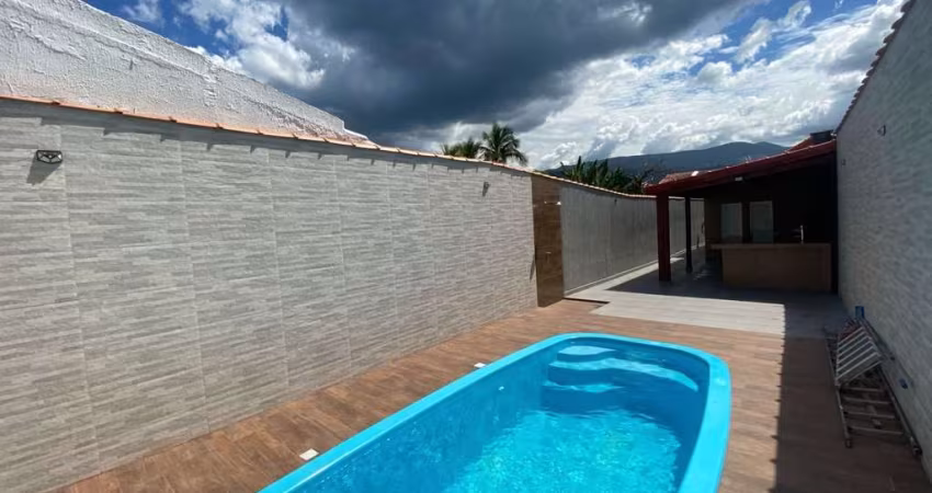 Casa com 2 dormitórios à venda, 150 m² por R$ 620.000,00 - Jardim Imperador - Praia Grande/SP