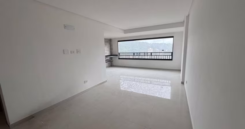 Apartamento à venda no Canto do Forte em Praia Grande - SP