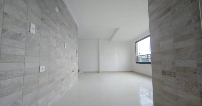 Apartamento à venda no Canto do Forte em Praia Grande - SP.
