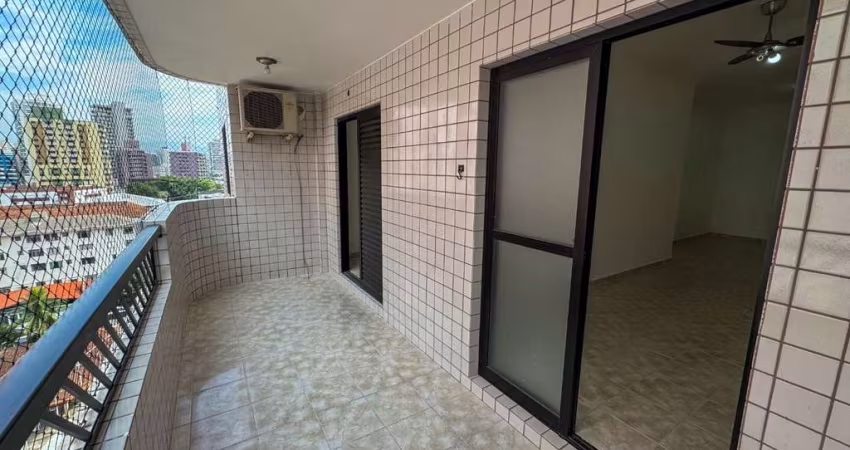 Apartamento à venda no Canto do Forte em Praia Grande - SP.