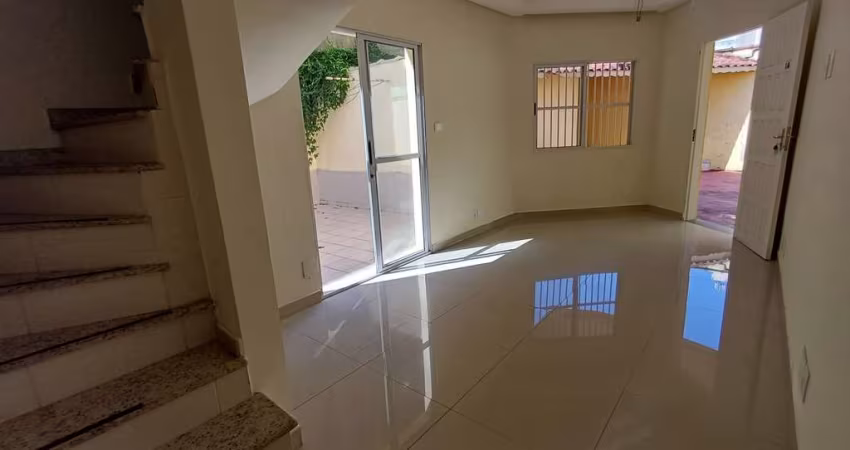 Sobrado com 2 dormitórios para alugar, 80 m²  - Tupi - Praia Grande/SP