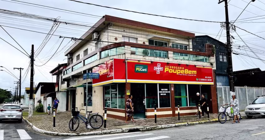 Sobrado com 3 dormitórios à venda, 200 m² por R$ 850.000,00 - Jardim Quietude - Praia Grande/SP