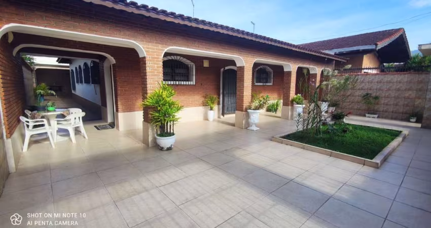 Casa com 4 dormitórios à venda, 264 m² - Balneário Flórida - Praia Grande/SP