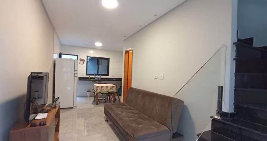 Sobrado com 2 dormitórios para alugar, 58 m²  - Vila Guilhermina - Praia Grande/SP