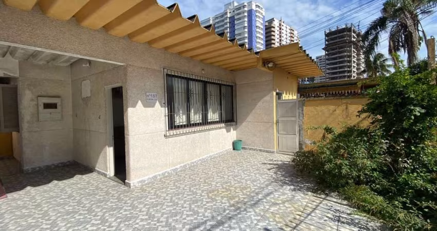 Casa com 2 dormitórios para alugar, 64 m² por R$ 2.500,02/mês - Vila Guilhermina - Praia Grande/SP