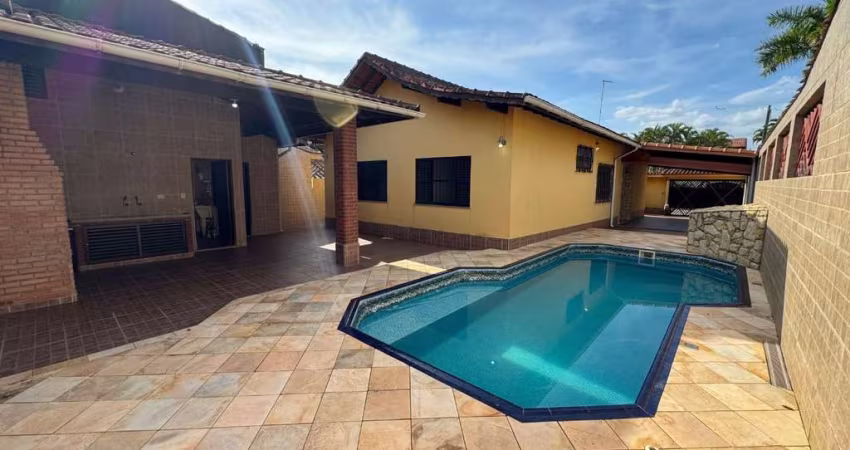 Casa no Flórida, com piscina de 3 dormitórios.