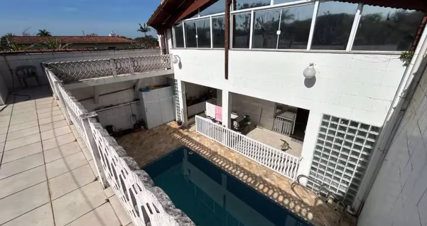 Casa com 6 quartos à venda na Rua Ágata, 272, Solemar, Praia Grande