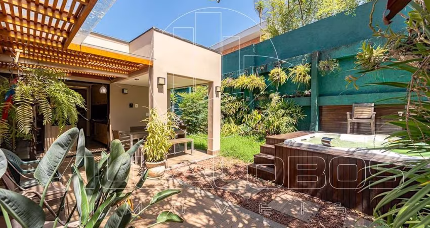 Casa com 3 dormitórios à venda, 226 m² por R$ 2.390.000,00 - Vila Madalena - São Paulo/SP