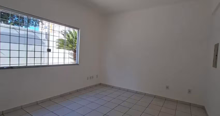 Casa com 2 quartos para alugar na Avenida Edgar Vieira, 65, Boa Esperança, Cuiabá