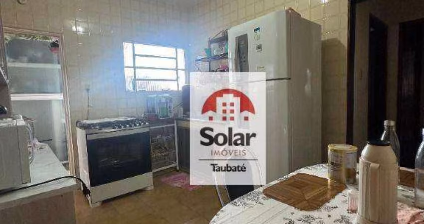 Casa com 3 dormitórios à venda, 171 m² por R$ 700.000,00 - Jardim Baronesa - Taubaté/SP