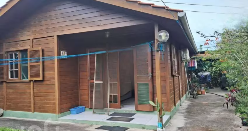 Casa com 2 quartos à venda na Rua das Corticeiras, 313, Campeche, Florianópolis