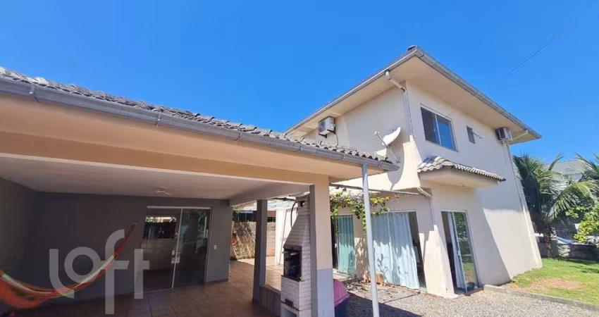 Casa com 3 quartos à venda na Rua Olavo Juvenal Ramos, 855, Campeche, Florianópolis