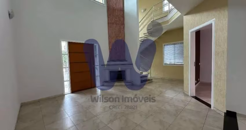 Casa de luxo em condomínio: 4 quartos, 1 suíte, 2 salas, 4 banheiros, 4 vagas, 256m² em Pindamonhangaba-SP!