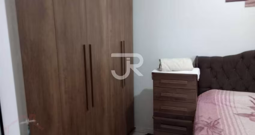 Apartamento com quintal a venda no Quintais do imperador