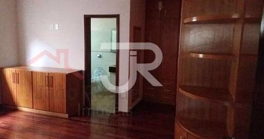 Casa à venda no bairro Vila Artura em Sorocaba/SP